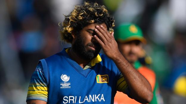 Pakistan beat Sri Lanka : Calamitous catching sinks Sri Lanka