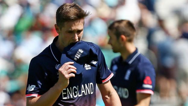 Champions Trophy: England's Chris Woakes ruled out of tournament with strain