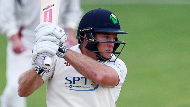 Glamorgan v Nottinghamshire: Colin Ingram holds up Notts