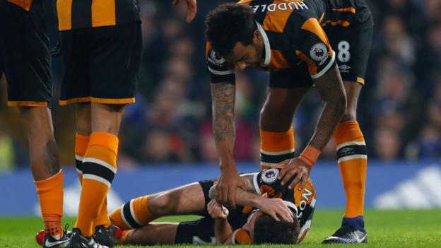 Ryan Mason: Hull midfielder fractures skull in head clash at Chelsea