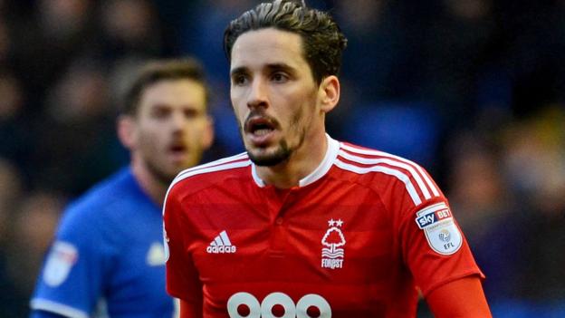 Nottingham Forest winger Lica rejoins Estoril on loan