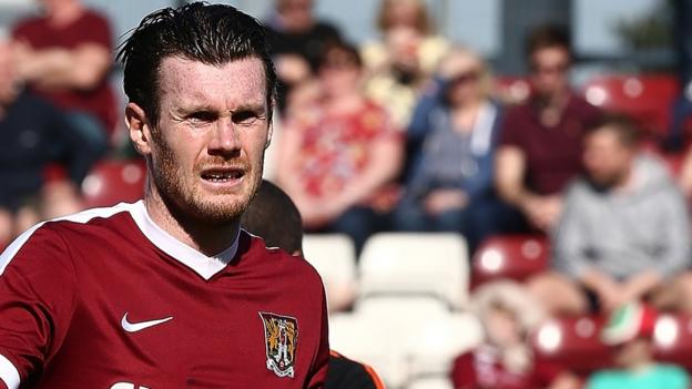 Zander Diamond: Mansfield Town sign ex-Northampton defender