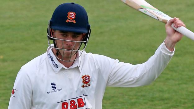 Essex v Lancashire: Dan Lawrence hits unbeaten 141 to salvage draw for Essex