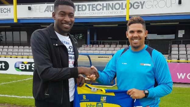 Shomari Barnwell: Solihull Moors sign Dagenham & Redbridge striker