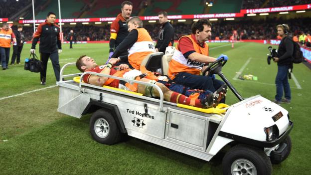 Dan Lydiate: Wales flanker out with knee ligament damage