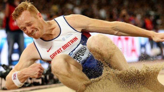 Rutherford sets British indoor record