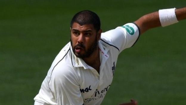 County Championship: Jeetan Patel takes 10 in match as Bears beat Surrey in three days