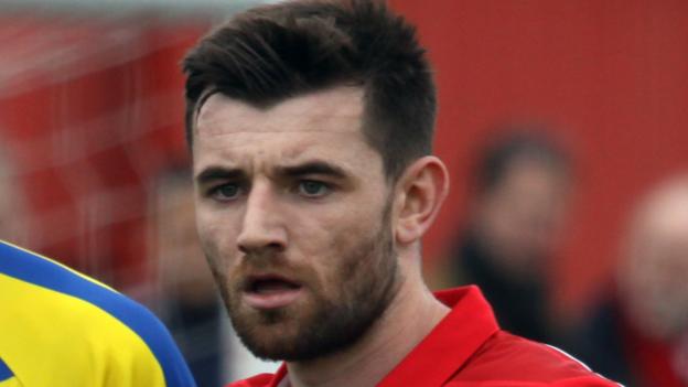 Stevenage sign striker Danny Newton from non-league Tamworth