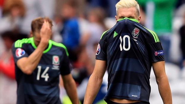 Euro 2016: Can Wales recover from England loss to reach last 16?