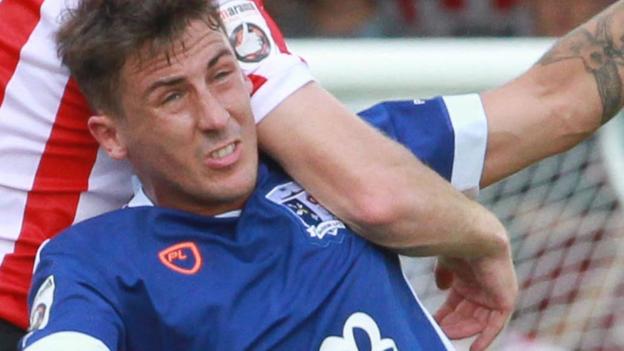 Paddy Lacey: Accrington Stanley sign former Barrow midfielder