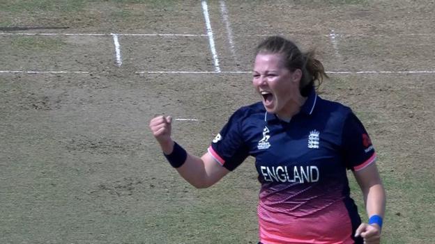 England v South Africa: Shrubsole removes Lee as England strike early