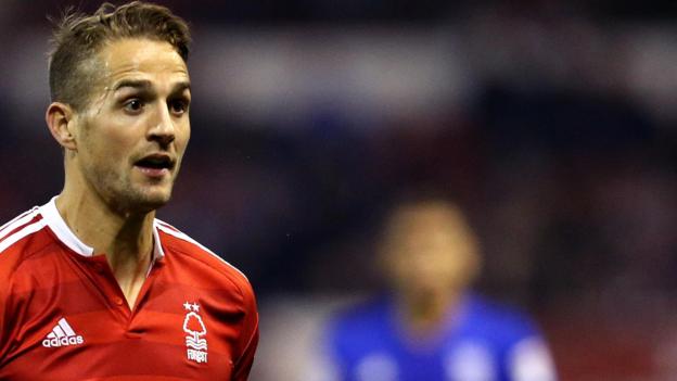 Chris Cohen: Nottingham Forest midfielder wants new contract