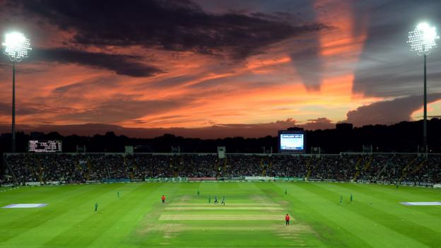 Yorkshire want to host County Championship day-night match