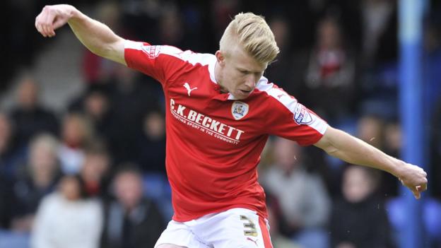 George Smith: Gateshead sign ex-Barnsley defender on one-year deal - BBC Sport