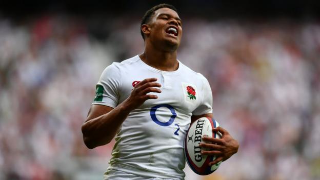 England beat Barbarians but suffer injury blows