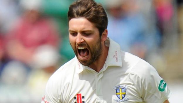 Durham v Worcestershire: Wood takes five wickets but Pears lead after D'Oliveira ton