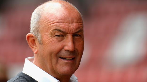Tony Pulis: West Brom boss will not resign despite disappointing transfer window