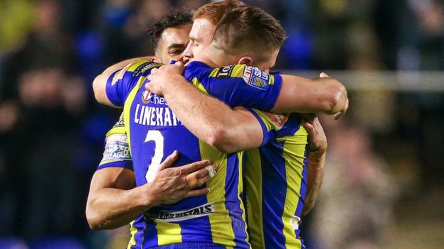 Super League: Warrington Wolves 22-20 Wakefield Trinity