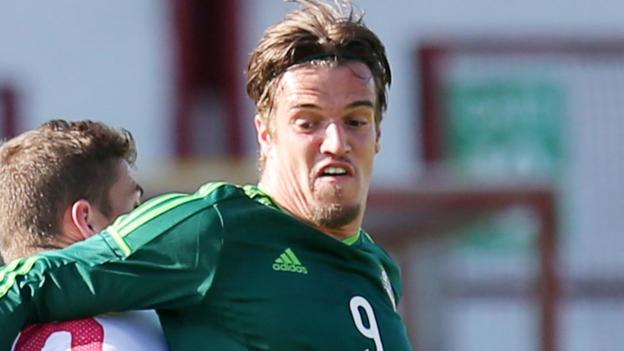 Glenavon sign ex-NI Under-21 striker James Gray as Kevin Braniff is transfer-listed