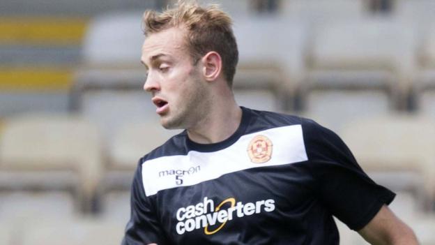 Louis Laing: Notts County sign Motherwell defender on loan