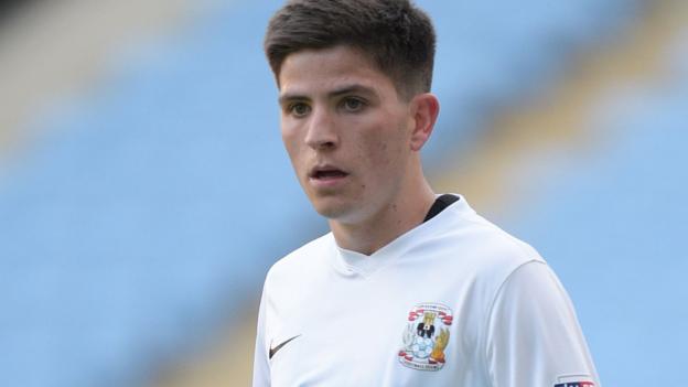 Cian Harries: Coventry City defender signs new deal until 2020 - BBC News