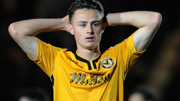 Aaron Collins: Notts County sign Wolves forward on loan