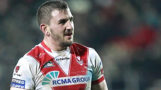 Adam Walker: Wakefield Trinity sign St Helens prop on two-and-a-half-year deal