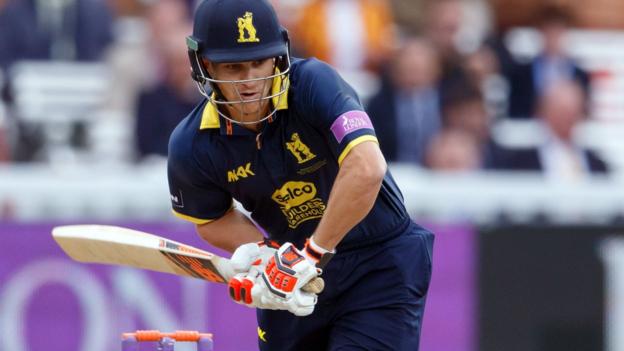 One-Day Cup: Sam Hain helps holders Warwickshire beat Northants