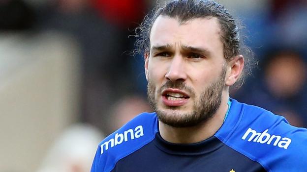 Sale sack winger Arscott over 'leaking' team information to brother