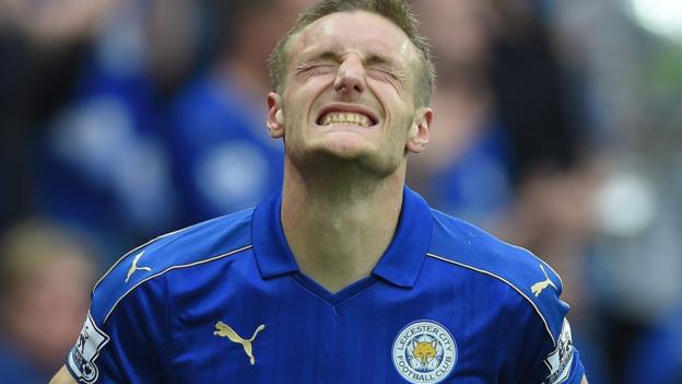 Vardy keeps Arsenal & Leicester waiting