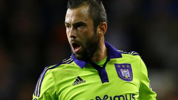 Steven Defour: Burnley 'agree' deal for Anderlecht midfielder