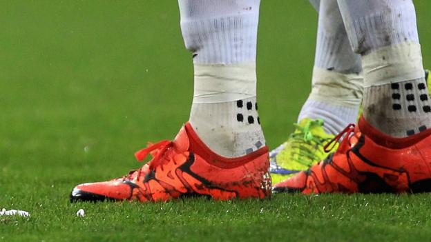 Police begin football corruption probe