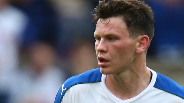 Macclesfield Town: Connor Jennings and Luke Summerfield join on loan