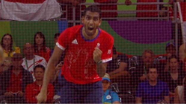 Rio 2016 Olympics: GB's Rajiv Ouseph into badminton singles quarter-finals