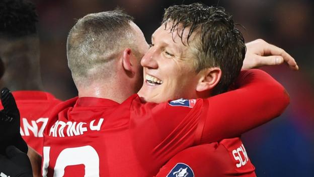 Bastian Schweinsteiger to remain at Man Utd and play in Europa League