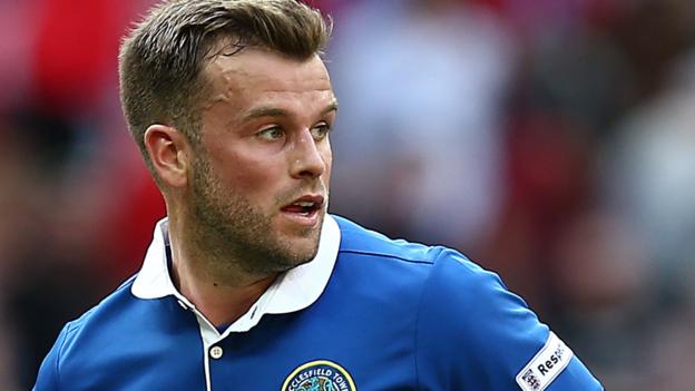 Andy Halls: Chester FC sign Macclesfield Town full-back