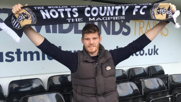 Notts sign MacKenzie from Doncaster