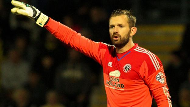 Mark Howard: Bolton Wanderers sign ex-Sheffield United goalkeeper - BBC News