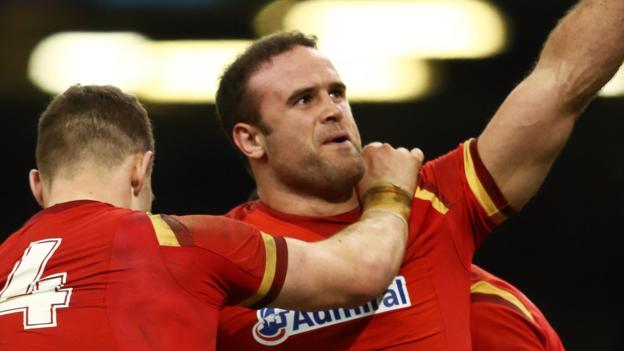 Jamie Roberts: Harlequins and Wales centre still has Lions ambitions - BBC Sport