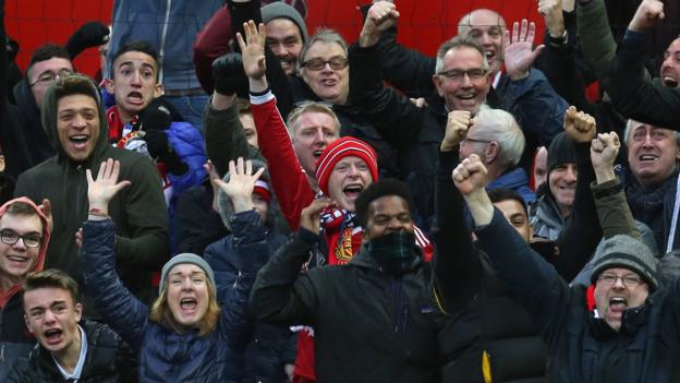 Man Utd fans asked about safe standing at Old Trafford
