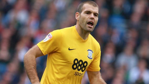John Welsh: Preston North End midfielder extends contract until summer 2018