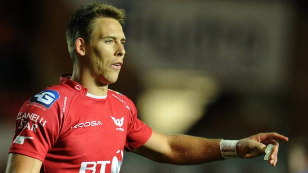 Scarlets hopeful on new deal for Wales winger Liam Williams