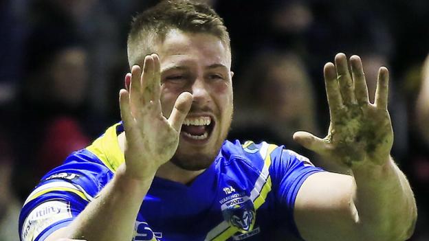 Super League: Warrington Wolves 50-10 Leigh Centurions