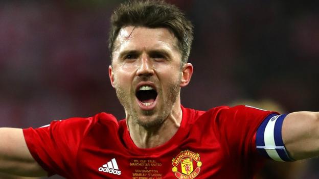 Manchester United's Michael Carrick set for one-year contract extension
