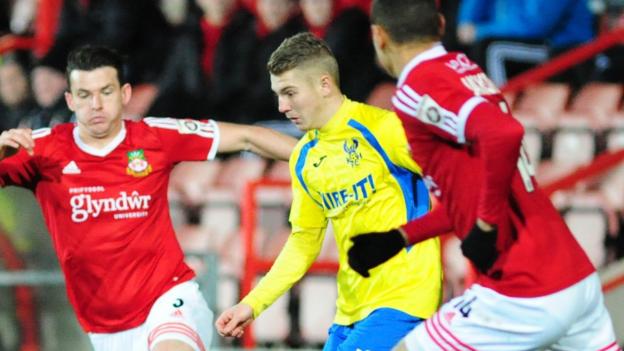 Harry White: Barnsley striker joins National League newcomers Solihull Moors - BBC News