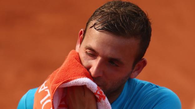 French Open 2017: Dan Evans loses to Tommy Robredo in first round