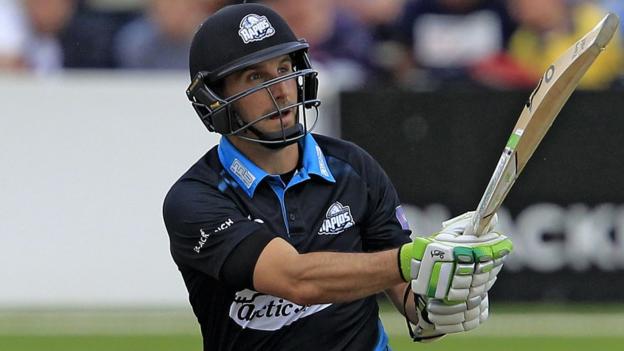 One-Day Cup: Worcestershire into last eight after win at Notts