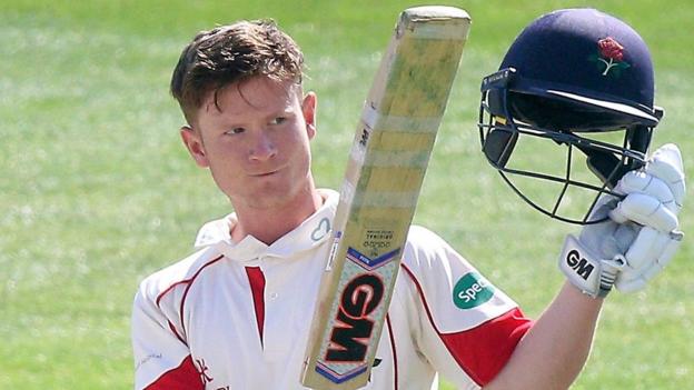 Essex v Lancashire: Alex Davies ton helps visitors close in on victory at Chelmsford