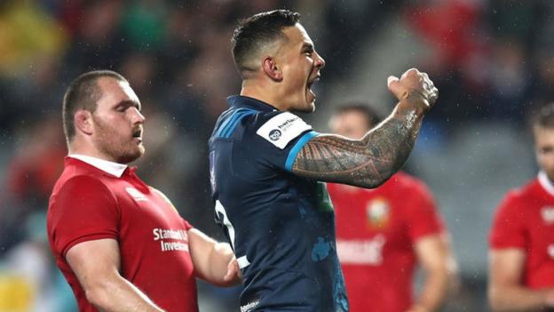 Lions beaten 22-16 in Auckland