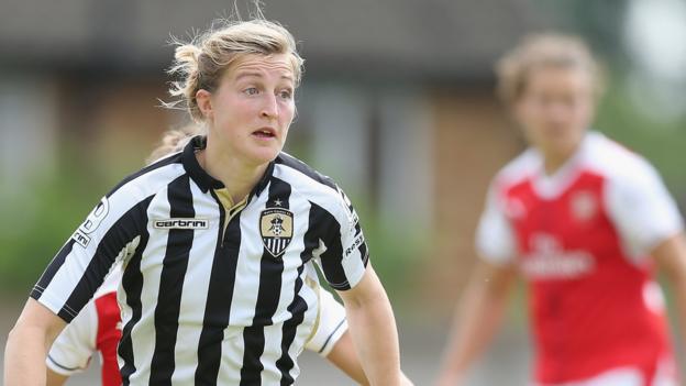 Ellen White: Notts County Ladies and England striker fractures collarbone